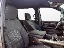 2027 Ram 1500 Express Night Edition Crew 4x4 3.0L Bucket Seats - Photo 25