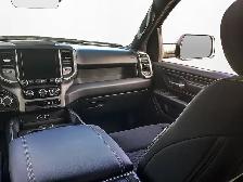 2027 Ram 1500 Express Night Edition Crew 4x4 3.0L Bucket Seats - Photo 28