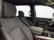 2027 Ram 1500 Express Night Edition Crew 4x4 3.0L Bucket Seats - Photo 25