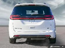 2027 Chrysler Pacifica SELECT AWD | BSM | FWD COLL | LANE | HTD - Photo 5