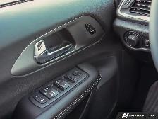 2027 Chrysler Pacifica SELECT AWD | BSM | FWD COLL | LANE | HTD - Photo 15