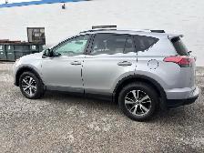 2016 Toyota RAV4 XLE AWD - Photo 9