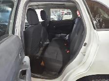2011 Mitsubishi RVR - Photo 11