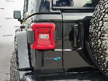 2021 Jeep Wrangler 4xe Unlimited High Altitude PHEV | Light - Photo 10