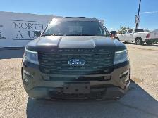 2017 Ford Explorer - Photo 2