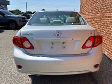 2010 Toyota Corolla 4dr Sdn Auto CE - Photo 5