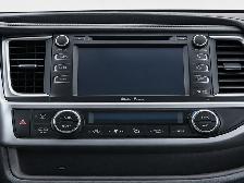 2015 Toyota Highlander XLE AWD / XLE TRIM - Photo 12