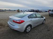 2016 Kia Forte - Photo 4
