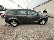 2017 Dodge Journey Canada Value Pkg - Photo 4