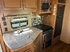 2019 Catalina 293QCBH - Photo 3
