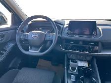 2025 Nissan Rogue SV Moonroof - Photo 16