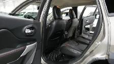 2017 Jeep Cherokee Leather Plus 4x4 | 3.2L | HEATED SEATS & STEE - Photo 16