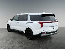 2025 Kia Carnival LX - Photo 4