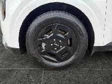 2025 Kia Carnival LX - Photo 11