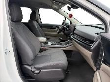 2025 Kia Carnival LX - Photo 14