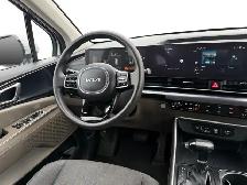 2025 Kia Carnival LX - Photo 16