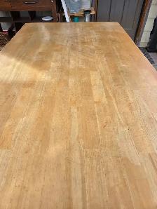 Kitchen Table - Photo 3