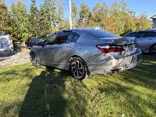 2017 Honda Accord LX - Photo 5