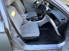 2017 Honda Accord LX - Photo 15