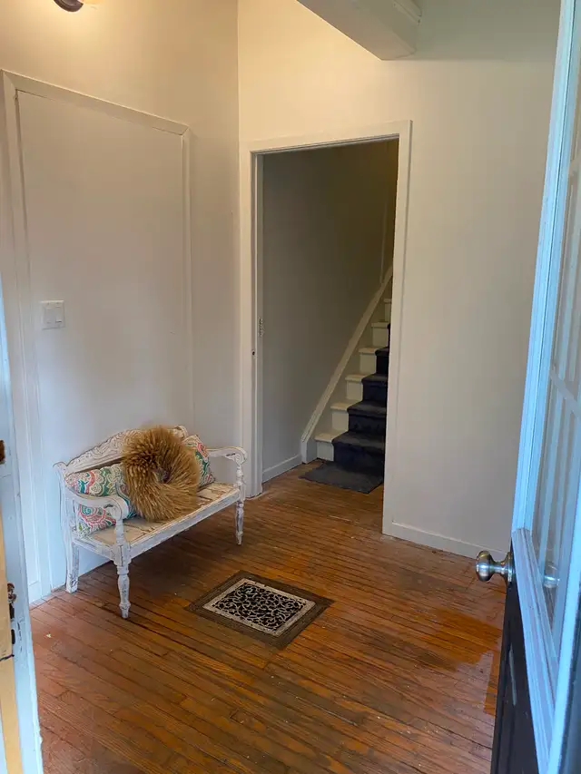 One bedroom plus den for rent in Port Hope