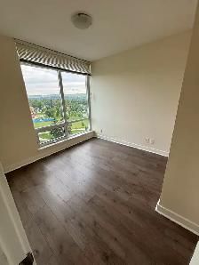 $ 1650 - 2 Bed, 1 Bath Condo in Brentwood | UNDERGROUND Parking - Photo 3