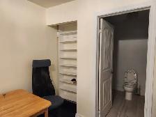 Room with a private washroom for rent, - Photo 2
