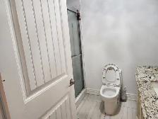 Room with a private washroom for rent, - Photo 4
