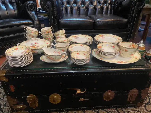 Antique 1930's dish set Pareek 'Jasmine'