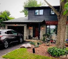 GORGEOUS BOWMAMVILLE LOWER APARTMENT