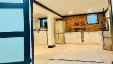 GORGEOUS BOWMAMVILLE LOWER APARTMENT - Photo 2