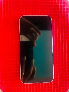 iPhone 14 – 128GB Black (Certified Pre-Owned) - Photo 2