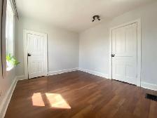 Bright & Spacious Home w/ Studio Loft for 5  Quiet Neighbourhood - Photo 14