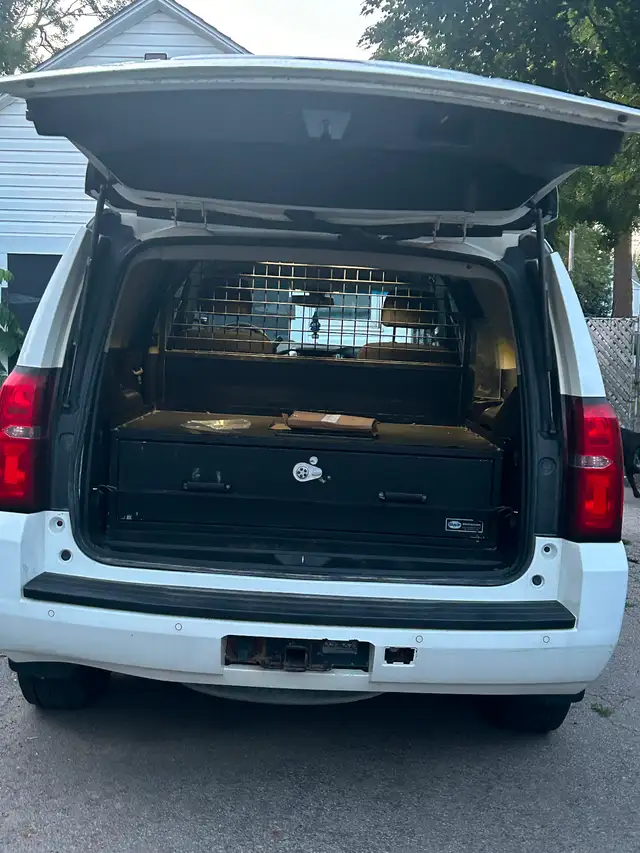 HEAVY DUTY STORAGE DRAWER & STEEL MESH DIVIDER