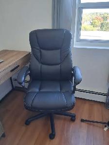 Like New 3 Drawer desk with Computer Chair. - Photo 4