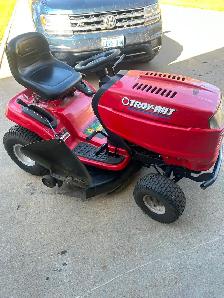Lawn tractor for sale