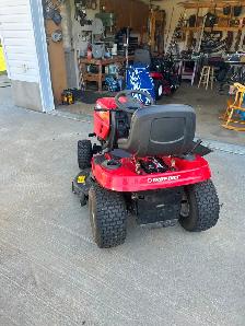 Lawn tractor for sale - Photo 2