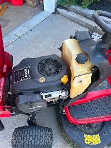 Lawn tractor for sale - Photo 3