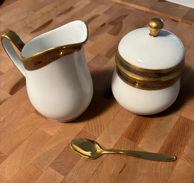 Hutschenreuther Mint Sugar & Creamer