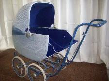 CAROSSE EN OSIER ANTIQUE - Photo 2