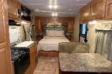 2011 Forest River Flagstaff Micro-Lite 23LB – Bunk Model Trailer - Photo 39