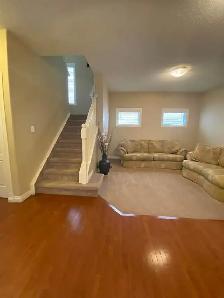 3 bedroom home for rent in Evanston NW Calgary - Photo 2