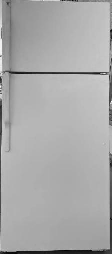 Large GE Fridge,