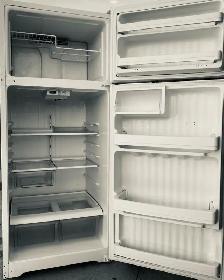 Large GE Fridge, - Photo 2