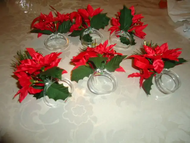 CHRISTMAS NAPKIN HOLDERS