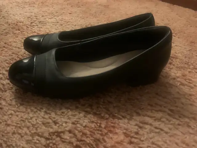Clarke dress shoes. . Size 9. Hardly used.