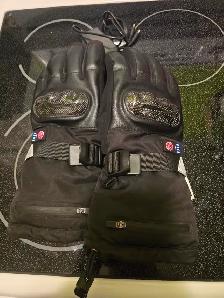 YEFEFYE Rechargeable Heated Gloves — Gently Used - Photo 3