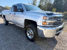 2019 Chevrolet Silverado 2500HD 4x4 8ft Long Box Crew Cab - Photo 3