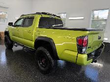 2022 Toyota Tacoma TRD PRO - Photo 2