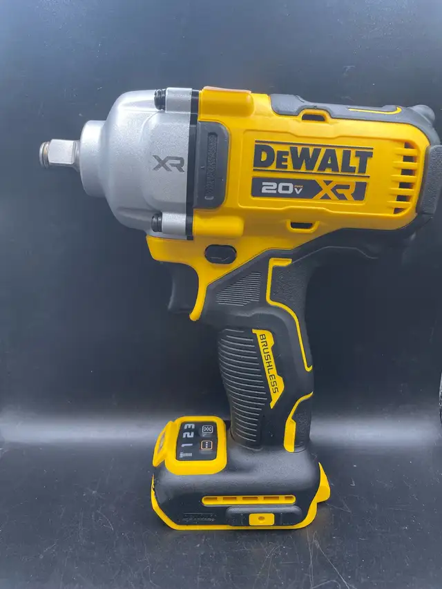 DEWALT 1/2" MID-RANGE IMPACT DCF891