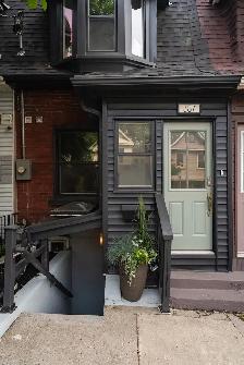 Bright & Modern 1-Bedroom Legal Basement Apartment in Riverdale - Photo 10